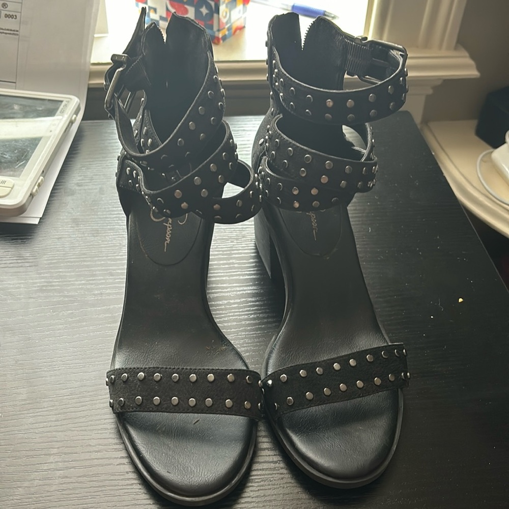 Jessica simspon sandal heel